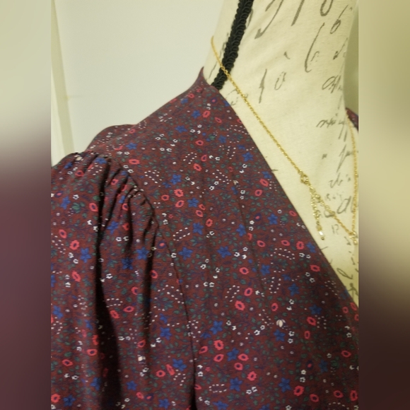 Marine Layer Stacy Floral Pattern Blouse - Picture 10 of 13